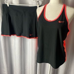 NIKE 2 piece tennis outfit.